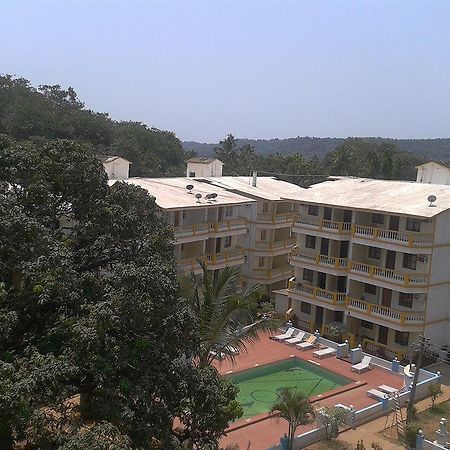 Royal Mirage Beach Resort Candolim Bagian luar foto