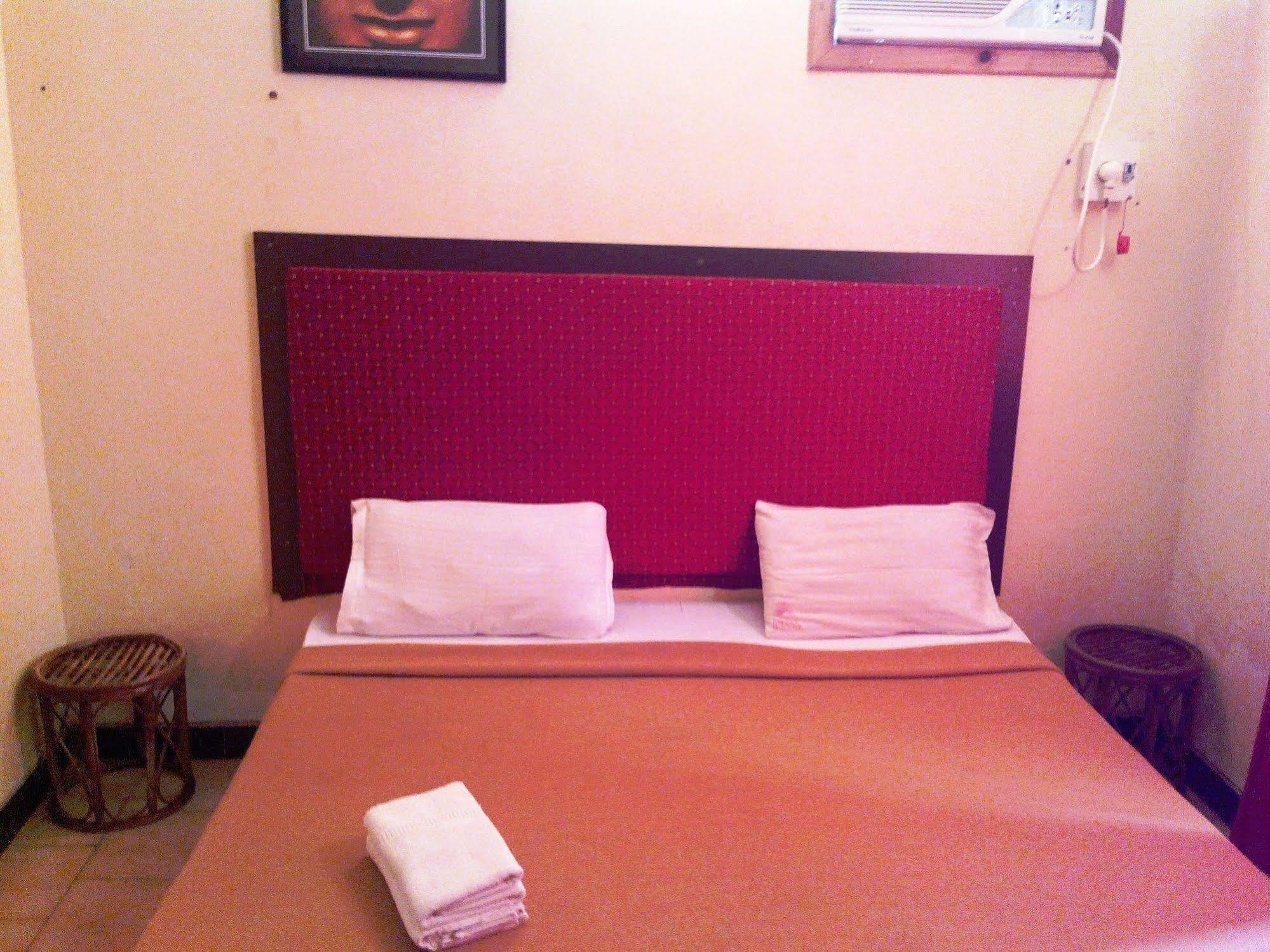 Royal Mirage Beach Resort Candolim Bagian luar foto